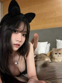 中山小姑娘-很漂亮瘦而不柴