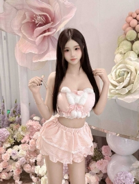 【义乌】小穴粉嫩一线天一摸就出水