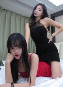 在南京玩的这对姐妹花